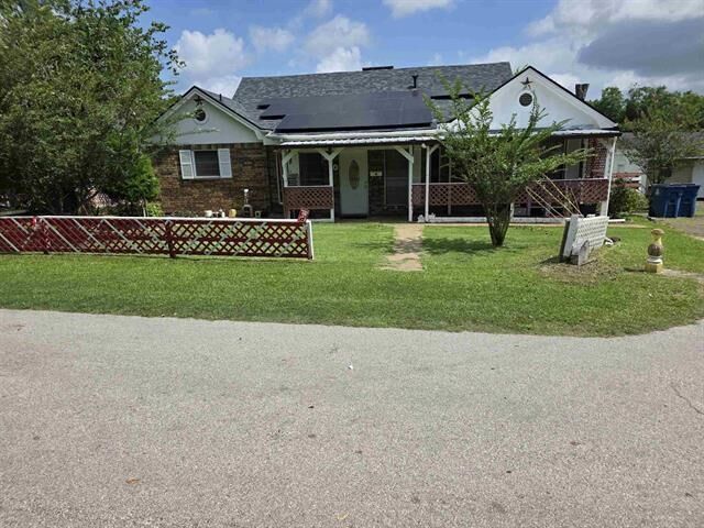 Property Photo: 200 Rogers TX 75654