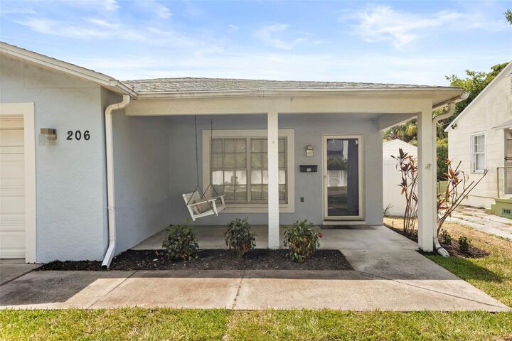 Property Photo:  206 S Himes Avenue  FL 33609 