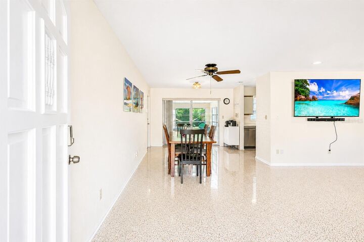 Property Photo: 7687 117th Street FL 33772