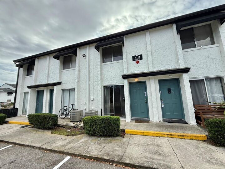 Property Photo:  4113 S Semoran Boulevard 14  FL 32822 
