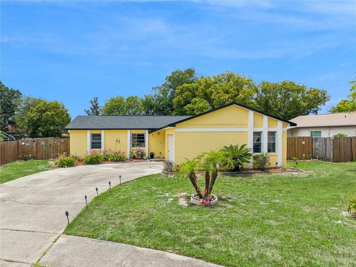 Property Photo:  1023 Worthing Court  FL 32792 