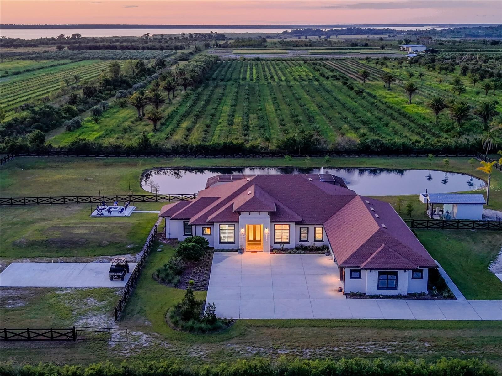 Property Photo:  2240 Canal Street  FL 32765 
