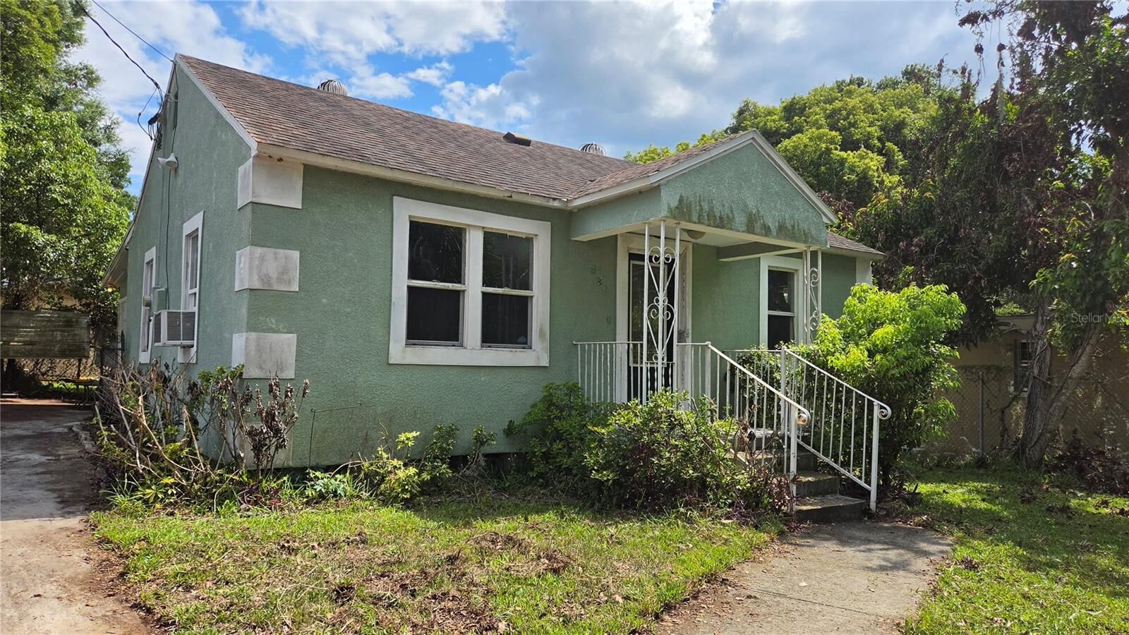 Property Photo: 522 W 13th Street FL 33805
