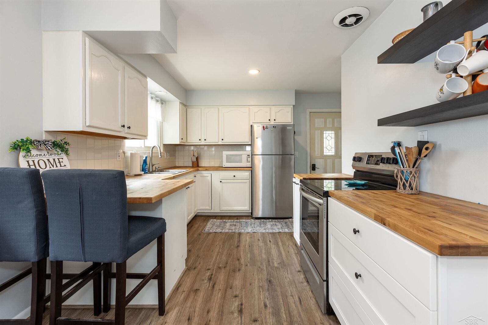 Property Photo:  3405 Meyer Place  MI 48603 