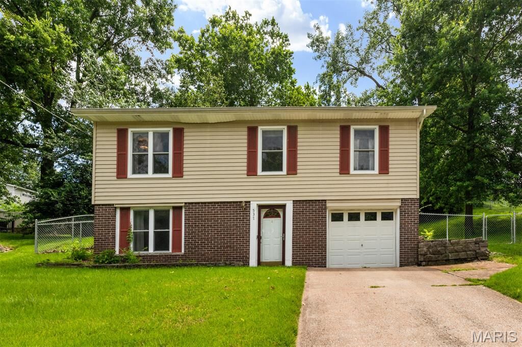 Property Photo:  537 Blackberry Path  MO 63010 