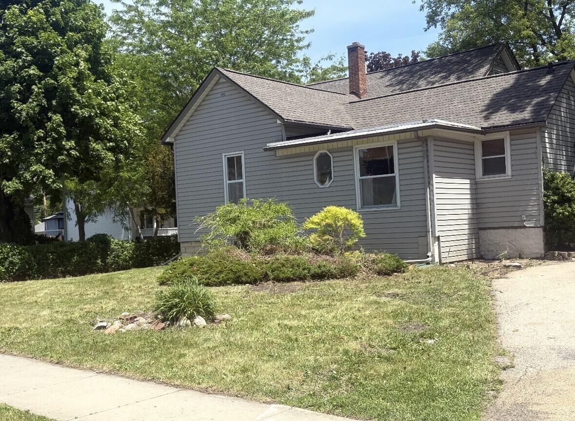 Property Photo: 72 E 12th St WI 54935