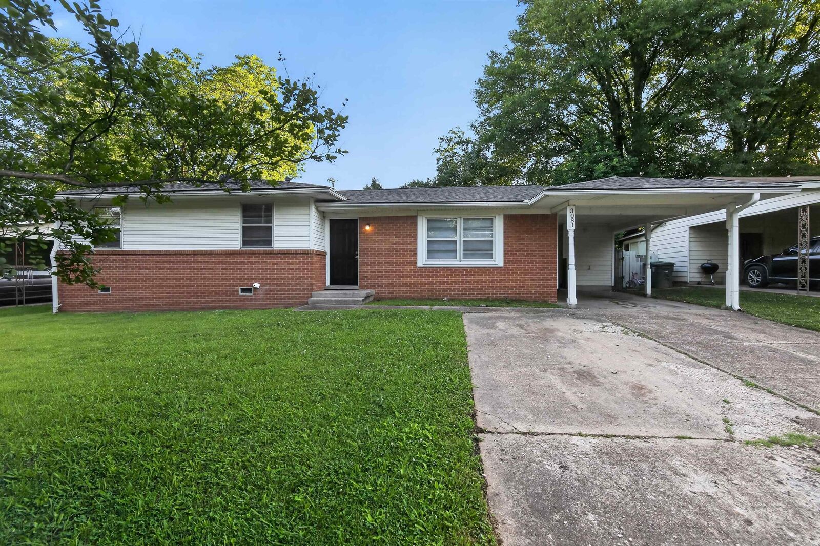 Property Photo:  3081 Boxdale St  TN 38118 