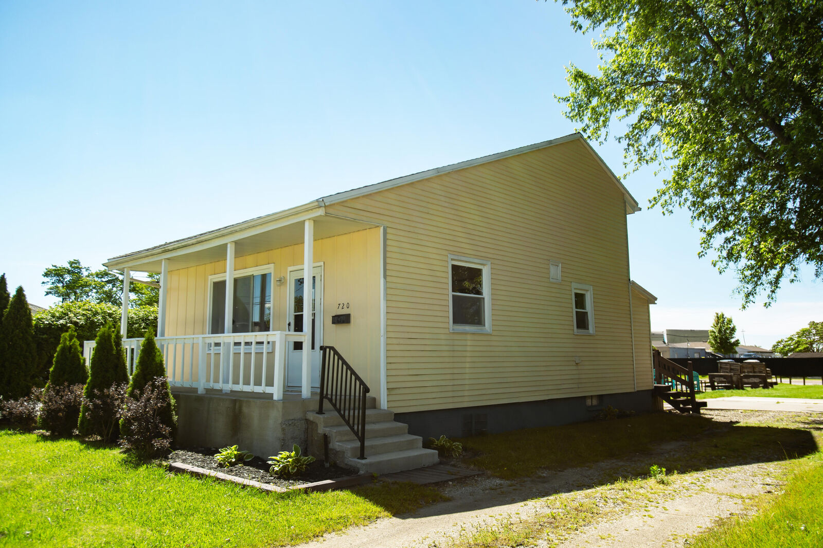 Property Photo:  720 Botham Avenue  MI 49085 