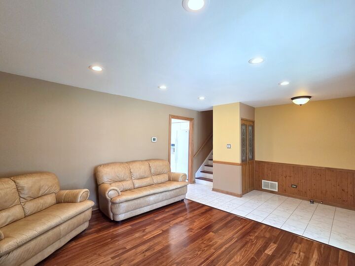 Property Photo:  21W105 Flamingo Lane  IL 60148 