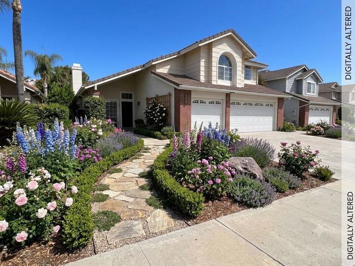 Property Photo:  25110 Camino Mancho  CA 92563 