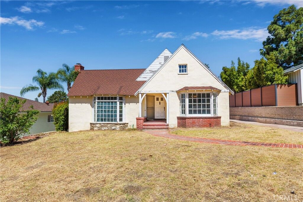 Property Photo:  1645 Allen Avenue  CA 91201 