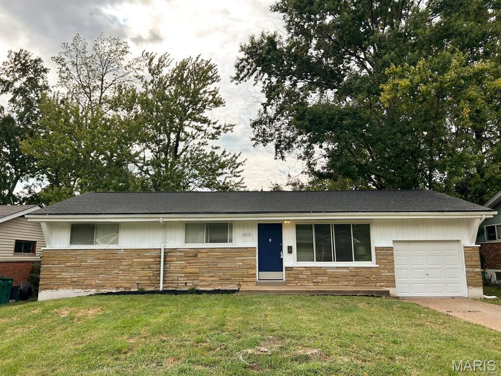Property Photo:  9839 Lawnview Drive  MO 63136 