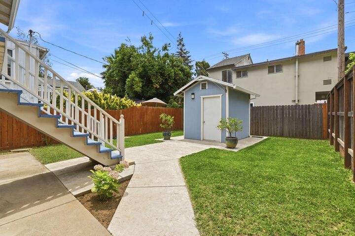 Property Photo: 1410 D Street CA 95814