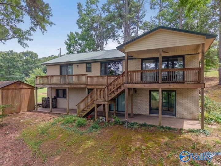Property Photo: 1416 Leota Lake Drive N AL 35907