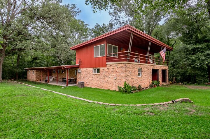 Property Photo:  1121 N Fm 95  TX 75946 