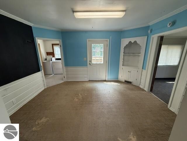Property Photo:  715 W Center Street  MI 48801 