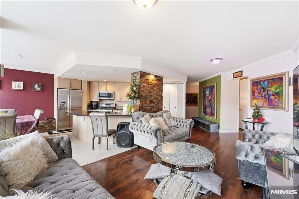 Property Photo:  7004 Boulevard East 8C  NJ 07093 