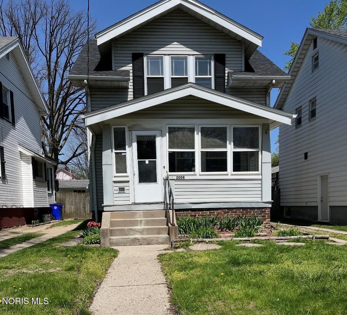 Property Photo: 2008 Mansfield Road OH 43613