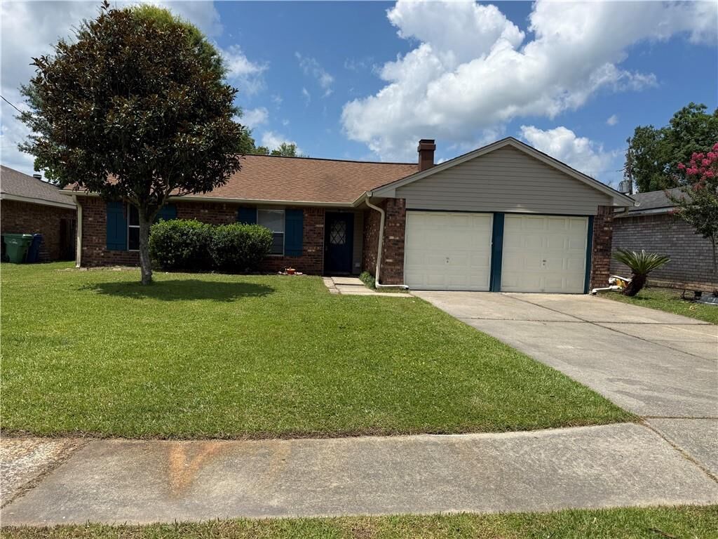 Property Photo: 108 Ellwood Circle LA 70458