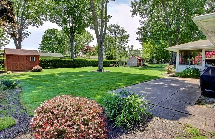 Property Photo:  5265 Evergreen Drive  OH 44070 