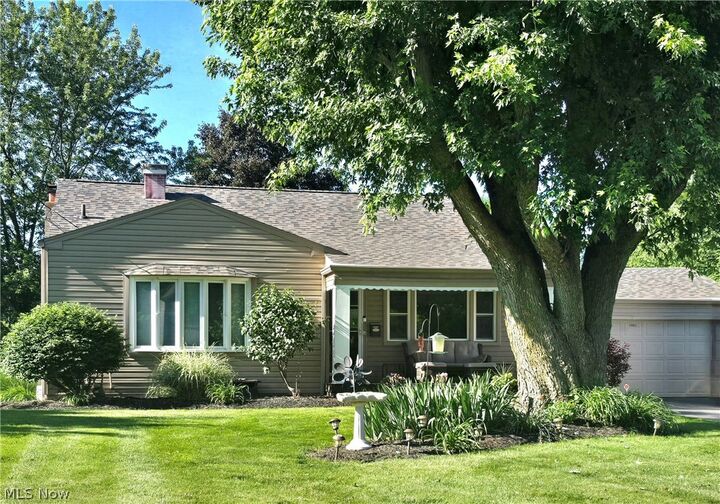 Property Photo:  3902 Ayrshire Drive  OH 44511 