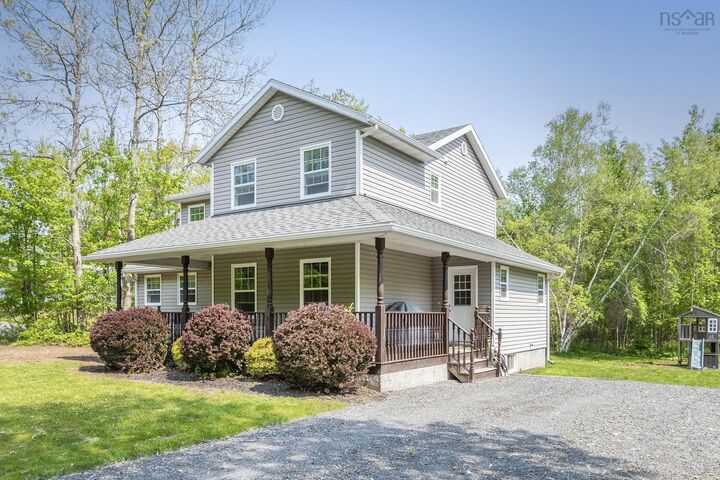 Property Photo:  73 Strickland Avenue Avenue  NS B0K 1X1 