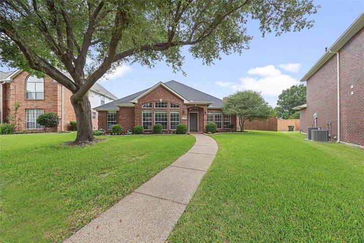 Property Photo: 6809 Locksley Circle TX 75023