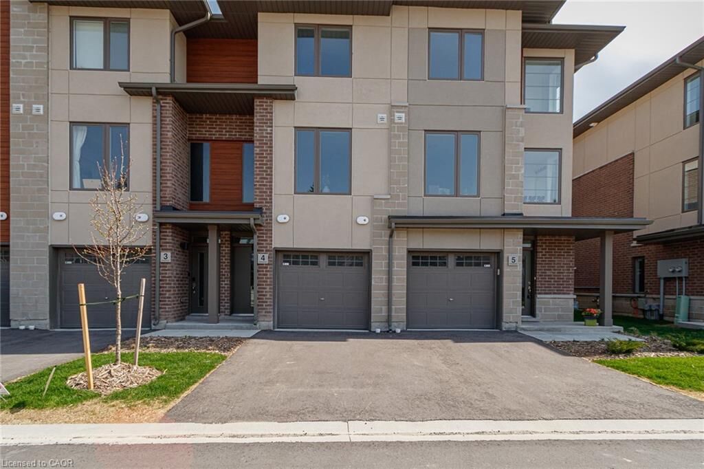 Property Photo: 35 Dawson Drive 4 ON L9Y 5T1