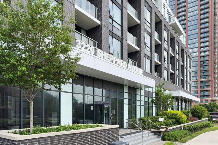 Photo de la propriété: 3220 Sheppard Avenue E 316 ON M1T 3K3