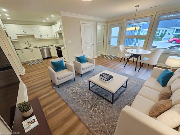Property Photo:  59 Szollosy Circle  ON L9B 1T8 