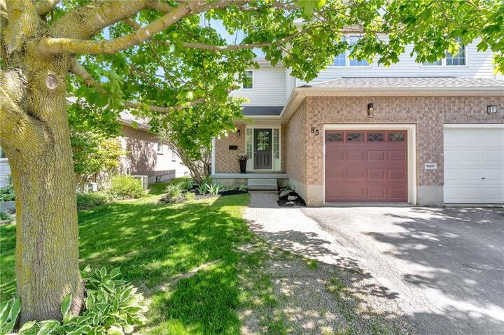 Property Photo:  85 York Street E  ON N0B 1S0 