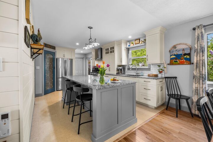 Property Photo:  256 Mount Edward Road  PE C1A 5T7 