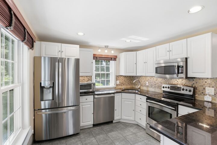 Property Photo:  78 Macintosh Ln 78  MA 01719 