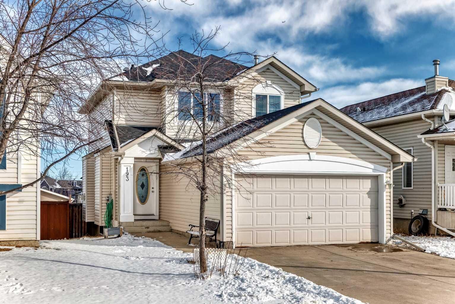 Property Photo: 193 Covewood Green NE AB T3K 5G6
