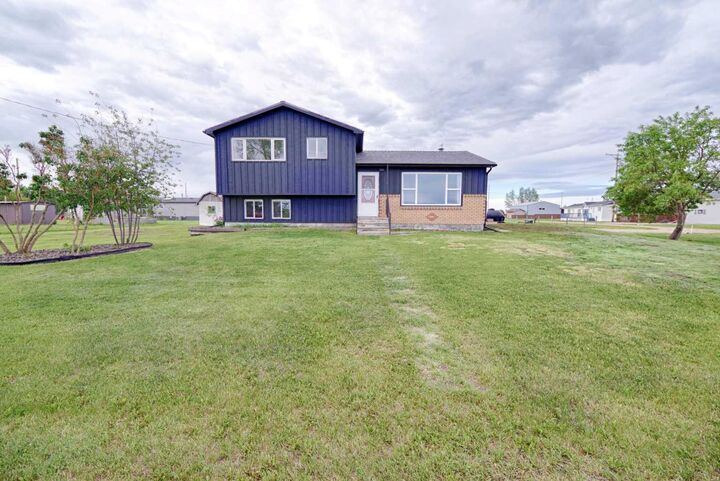 Property Photo:  316 Alberta Avenue  AB T1M 0B9 