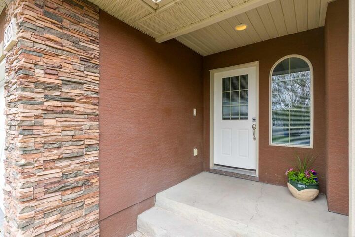 Property Photo: 2120 21 Avenue AB T0M 0W0