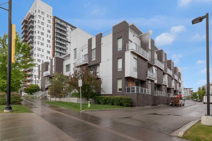 Property Photo: 3125 39 Street NW 113 AB T3B 6H5