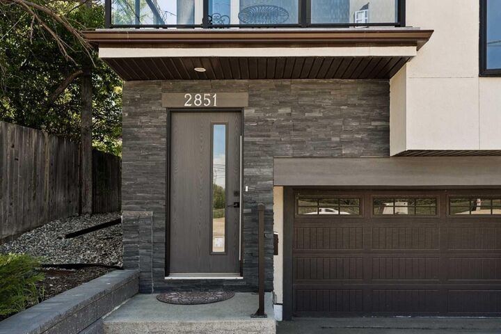 Property Photo:  2851 12 Avenue SW  AB T3C 3Y7 