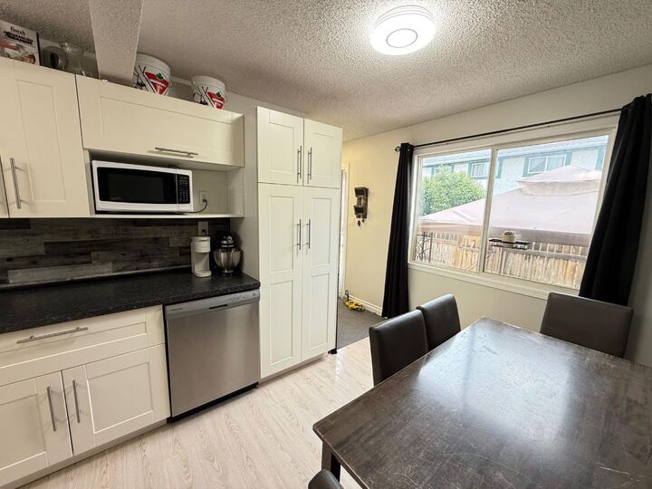 Property Photo:  110 Tamarack Avenue 21  AB T7V 1C5 