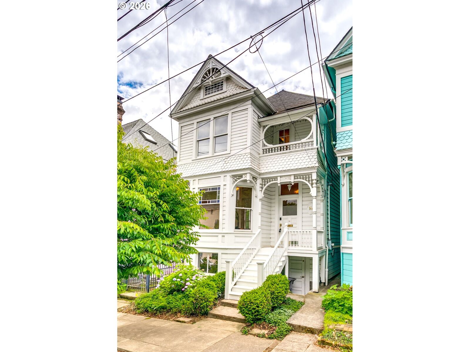 Property Photo: 14 SW Whitaker St OR 97239