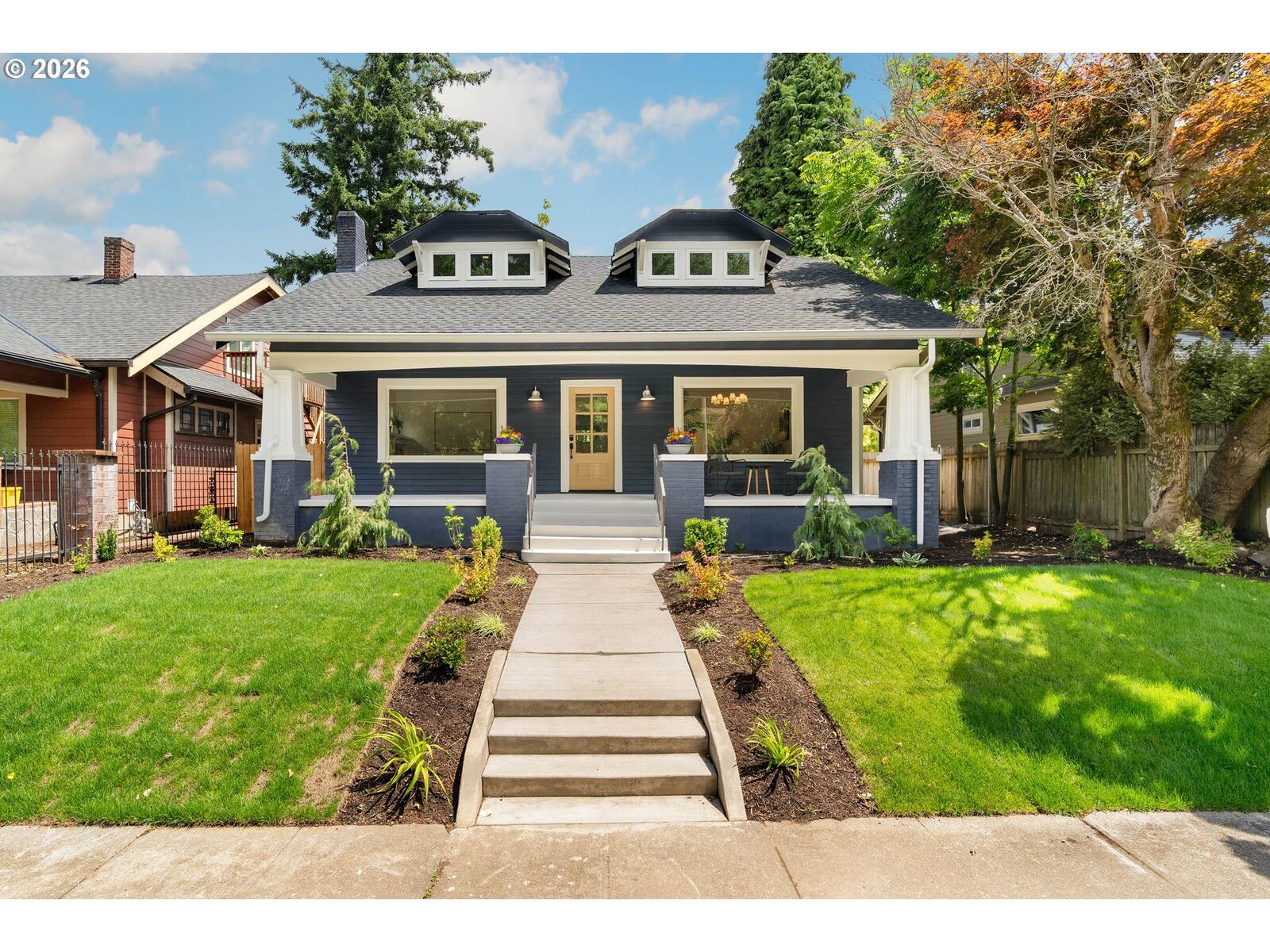 Property Photo: 6114 N Kerby Ave OR 97217