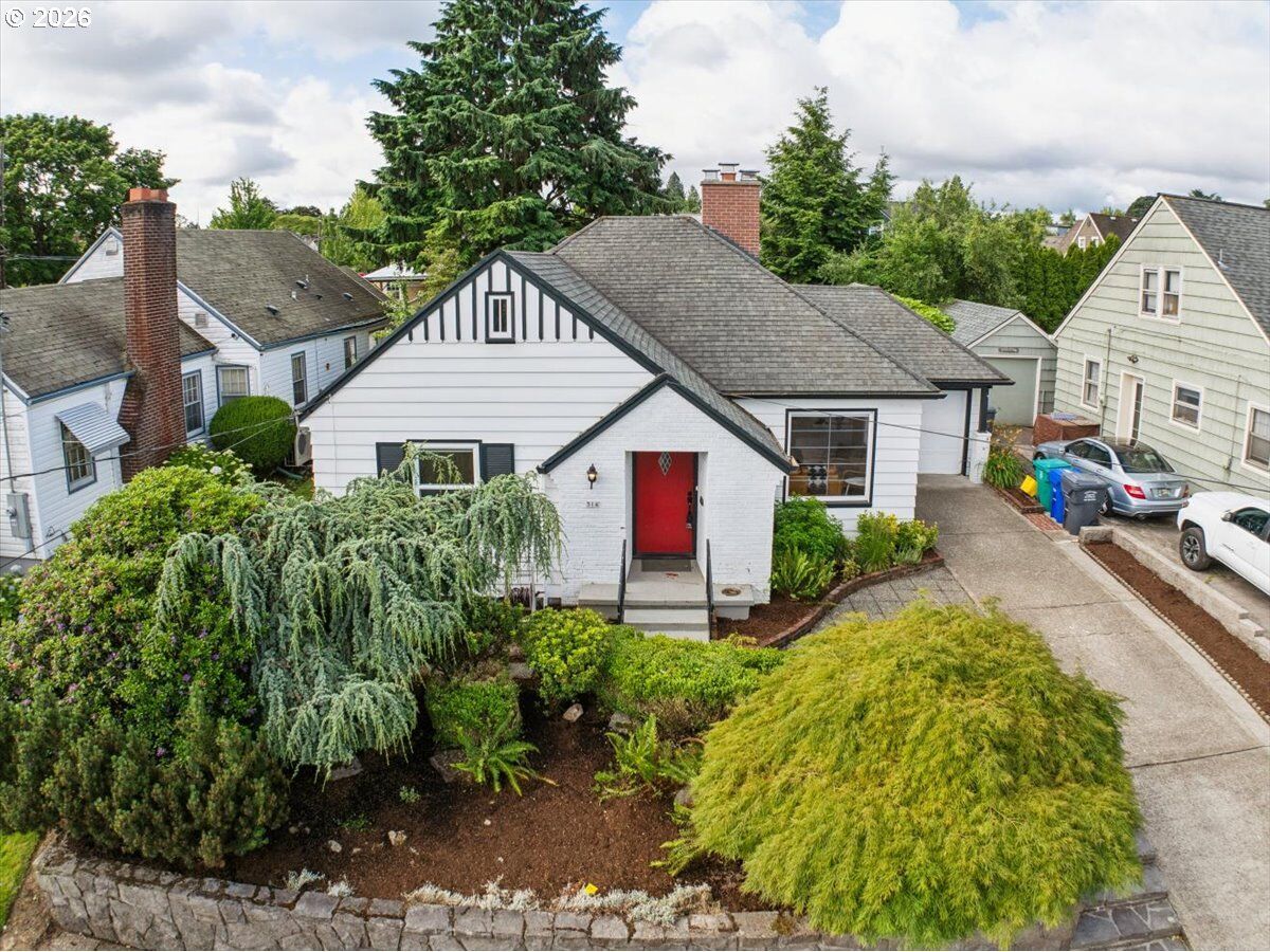 Property Photo: 514 N Stafford St OR 97217
