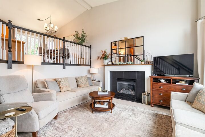Property Photo: 412 Allison Way WA 98276