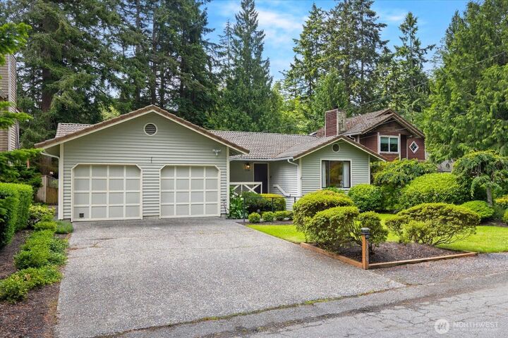 Property Photo: 5306 162nd Place SW WA 98026