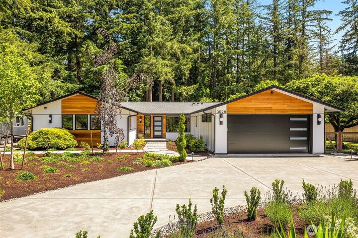 Property Photo: 3028 249th Avenue SE WA 98075
