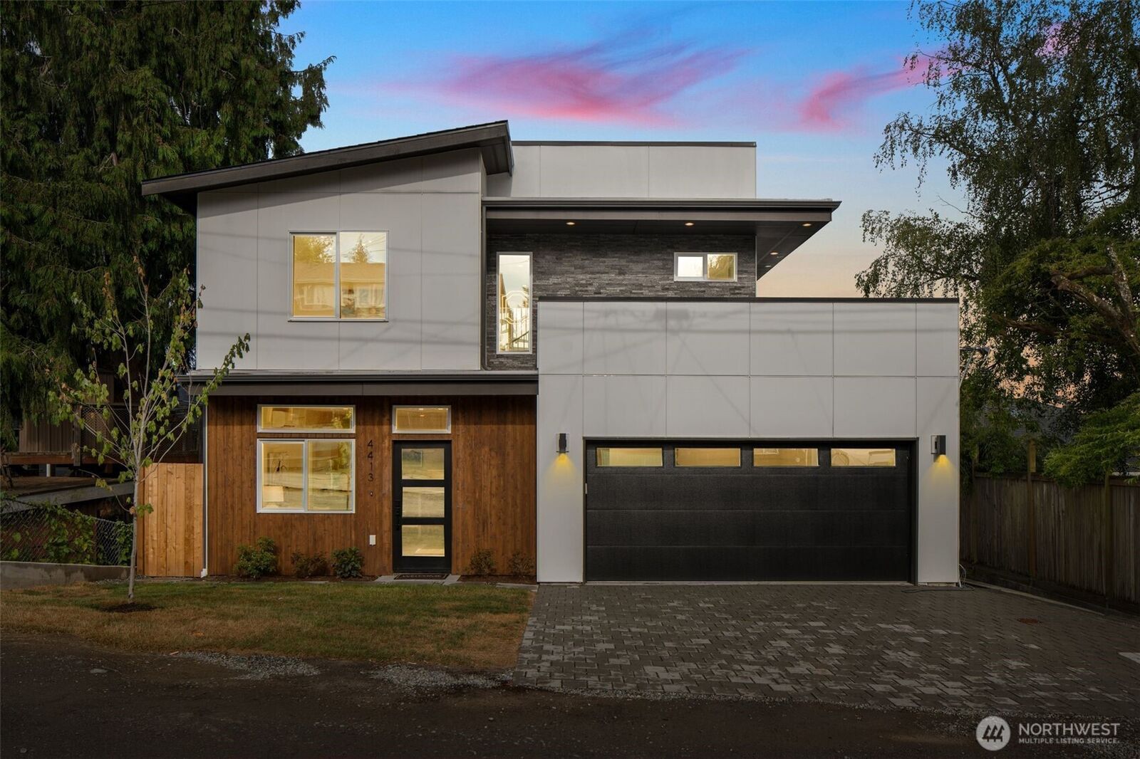 Property Photo:  4413  50th Avenue SW  WA 98116 