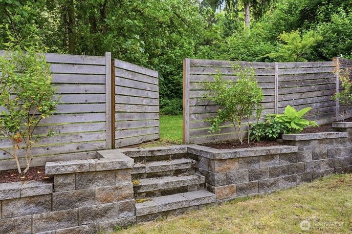Property Photo: 19535 53rd Avenue NE WA 98155