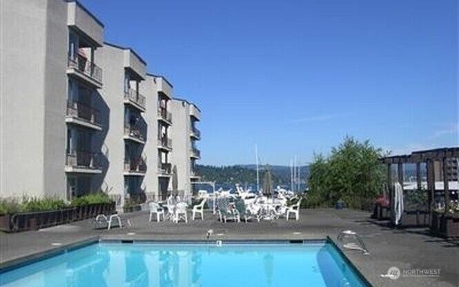 Property Photo:  9030  Seward Park Avenue S 202  WA 98118 
