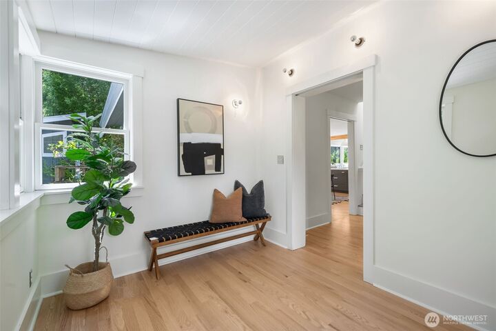Property Photo: 3033 NE 92nd Street WA 98115
