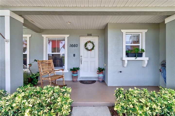 Property Photo:  1660 Pointe West Way 1660  FL 32966 
